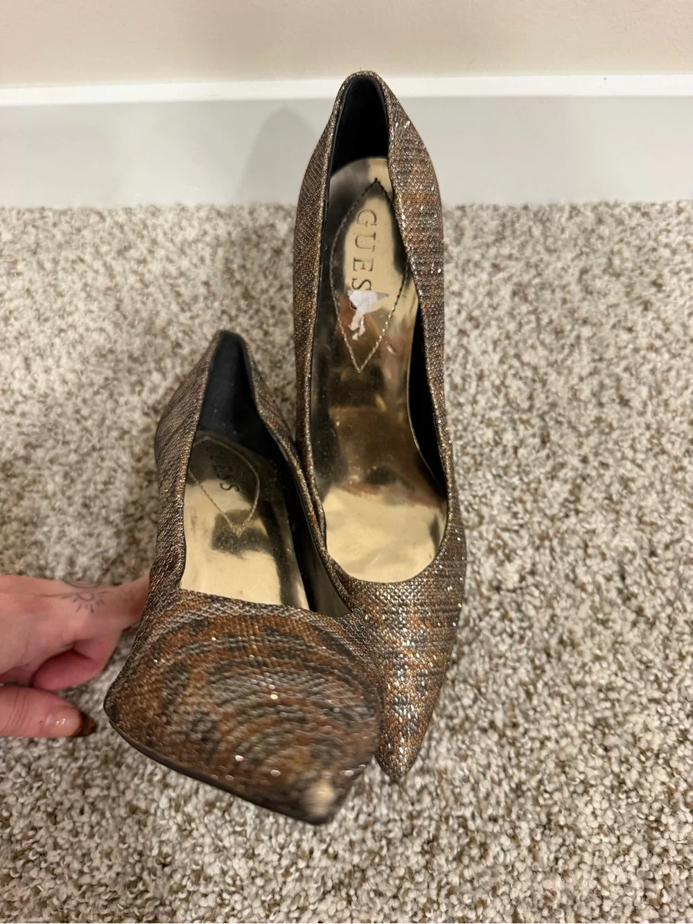 GUESS Brown Glitter Pointed-Toe Pumps